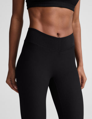 Impulse Ribbed V-Waist Pedal Pusher Legging